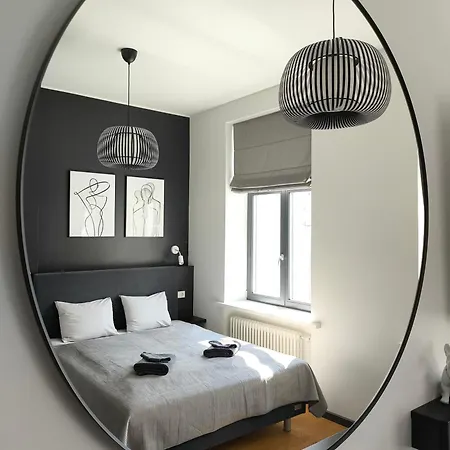 Apartment In Art Nouveau Building With Ac Location Near Old Town