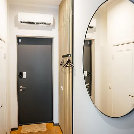 In Art Nouveau Building With Ac Location Near Old Town *