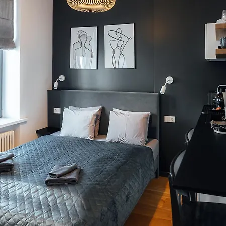 Apartment In Art Nouveau Building With Ac Location Near Old Town Riga